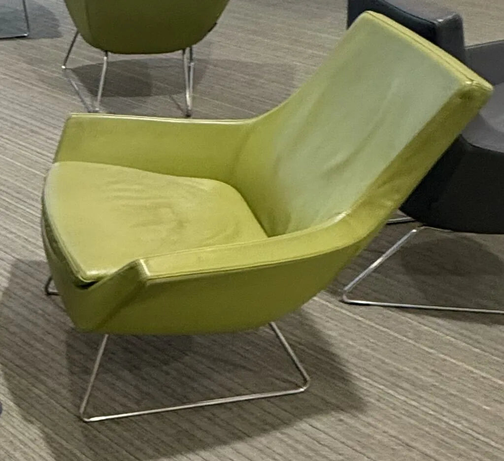 Swedese Happy Chair – Apple Green Leather – Scandinavian Designer Seating