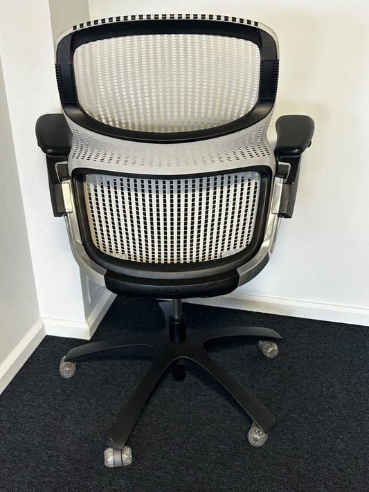Knoll Generation Task Chair