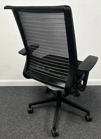 Steelcase Think V1 Executive Task Chair – Black