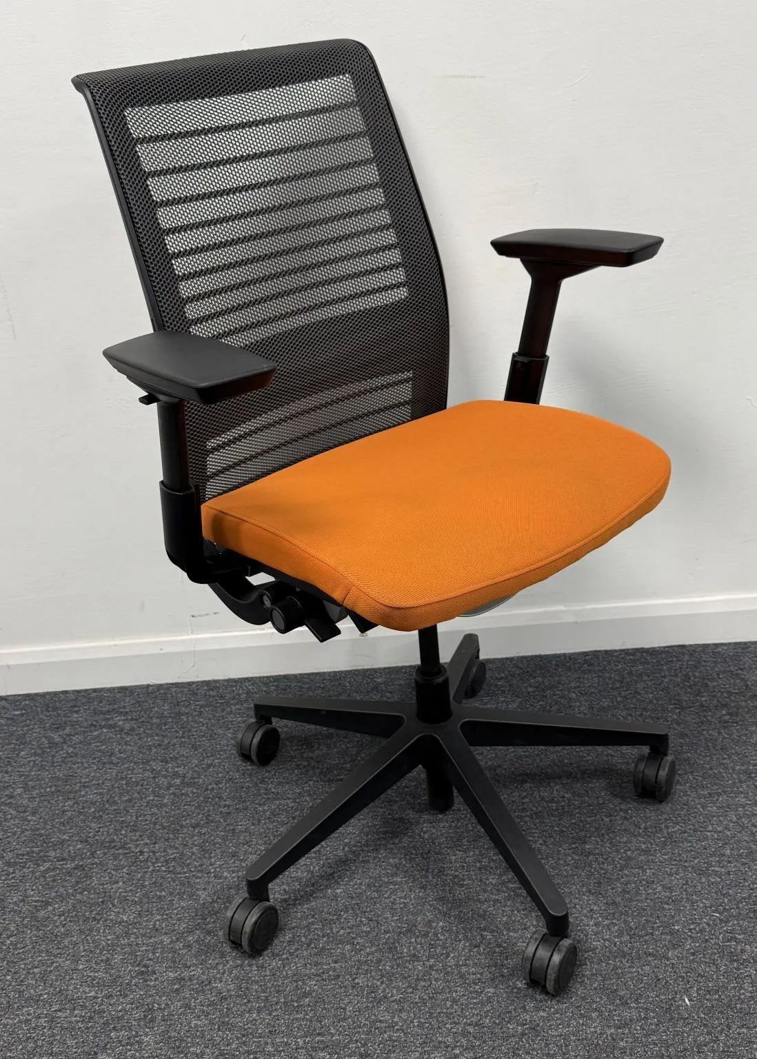Steelcase Think V2 Task Chair | Multiple Colours Available